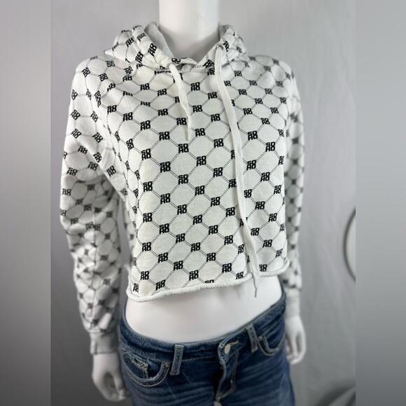 Cute Forever 21 Hoodie Size S/M‎ - Picture 1 of 5